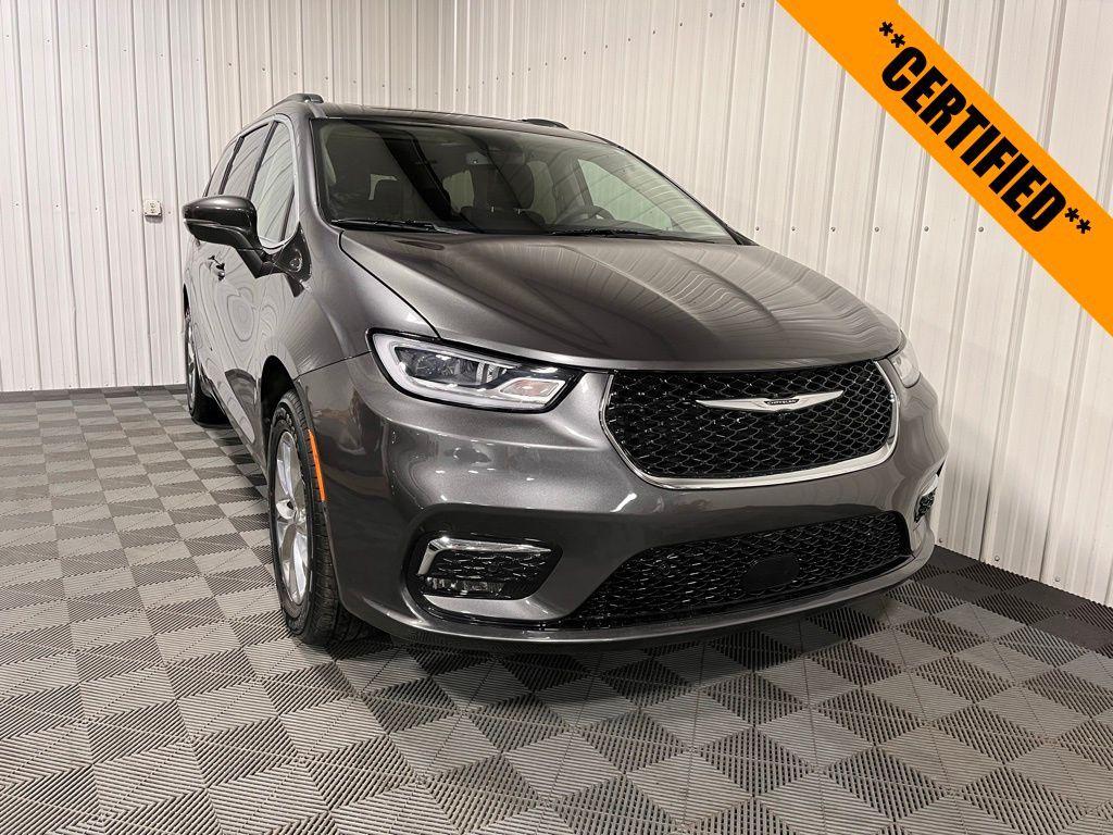 used 2022 Chrysler Pacifica car, priced at $33,660