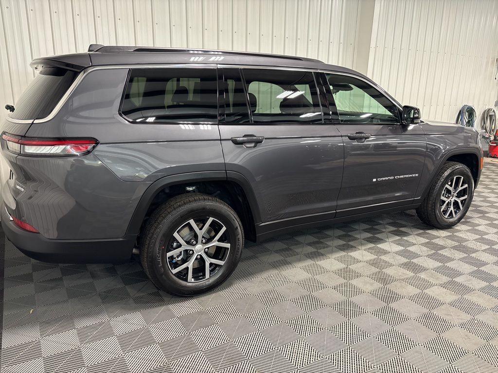 new 2025 Jeep Grand Cherokee L car, priced at $50,374