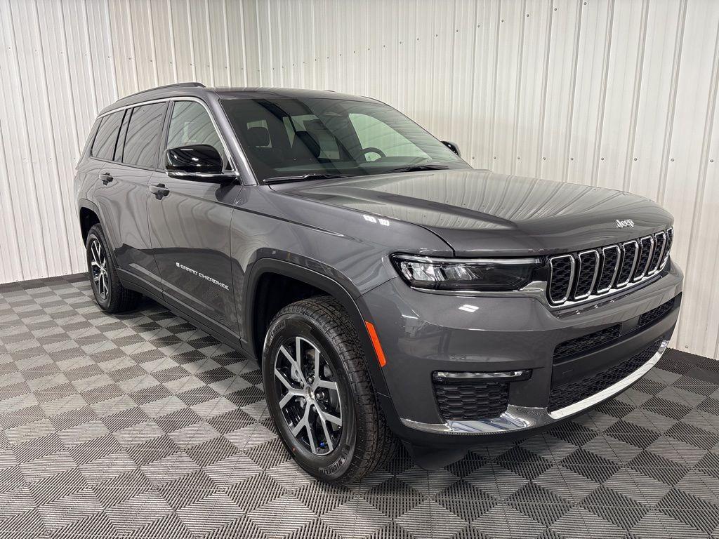 new 2025 Jeep Grand Cherokee L car, priced at $50,374