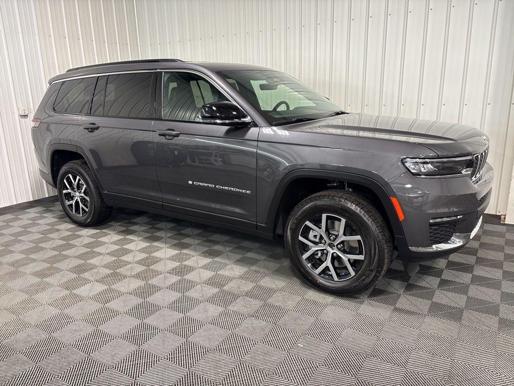 new 2025 Jeep Grand Cherokee L car, priced at $50,374