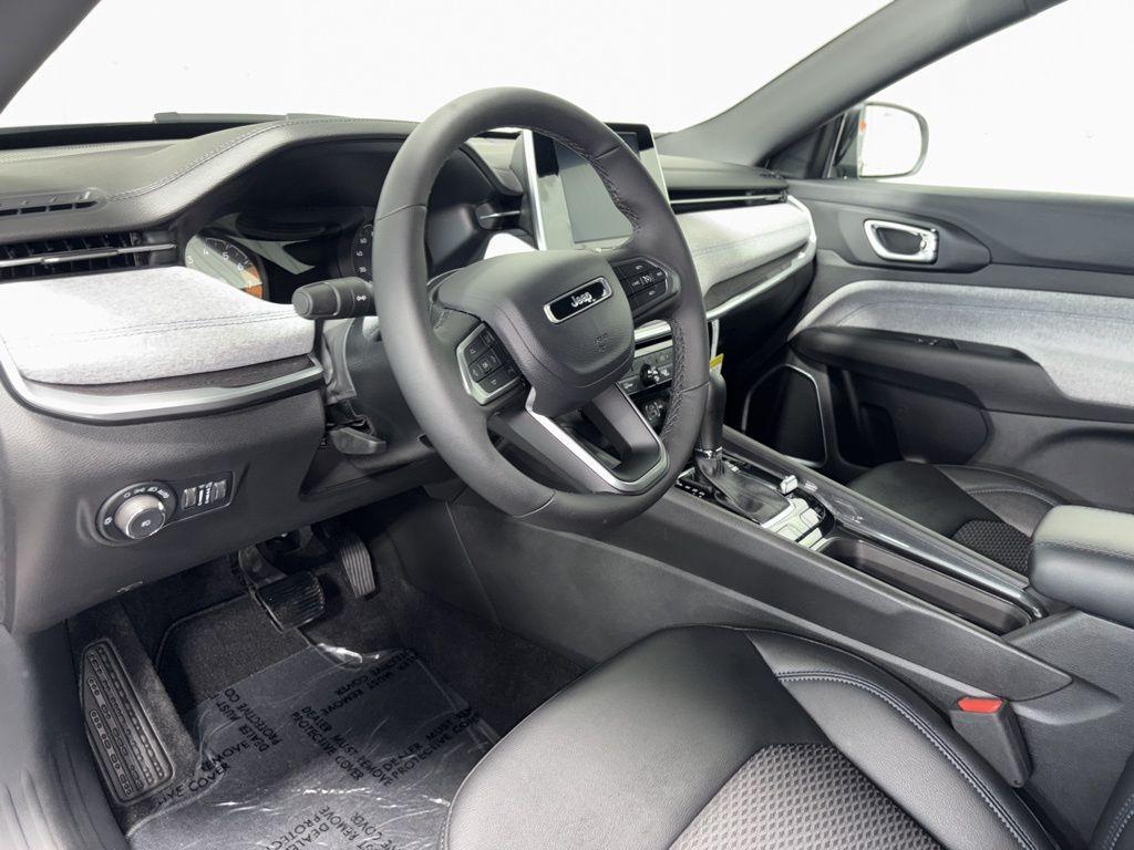 new 2025 Jeep Compass car, priced at $30,760