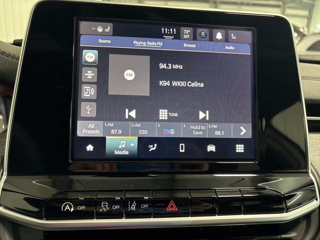 new 2025 Jeep Compass car, priced at $30,760