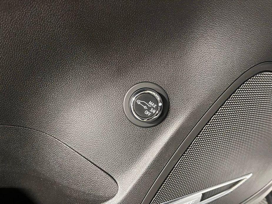 used 2022 Buick Envision car, priced at $28,999