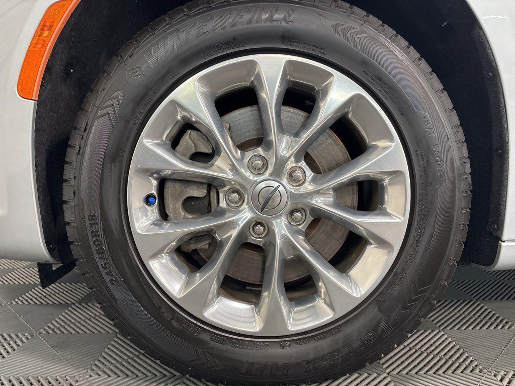 used 2022 Chrysler Pacifica car, priced at $32,578