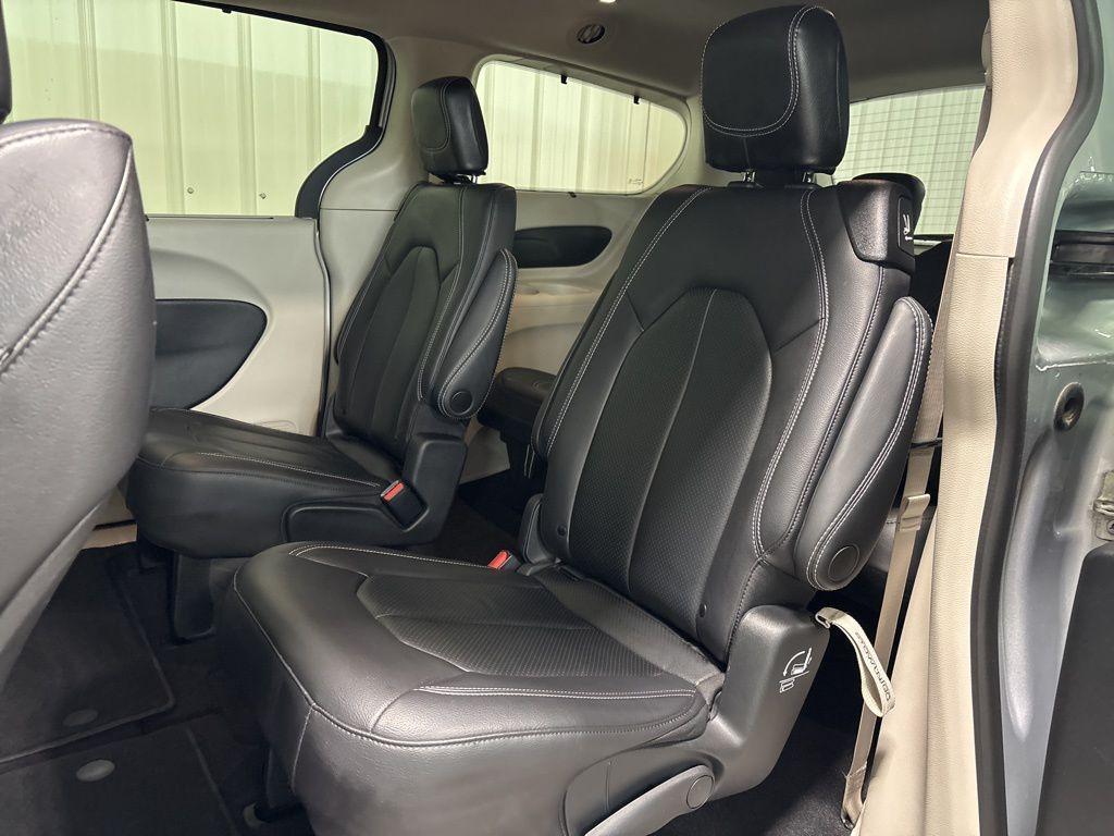 used 2022 Chrysler Pacifica car, priced at $32,578