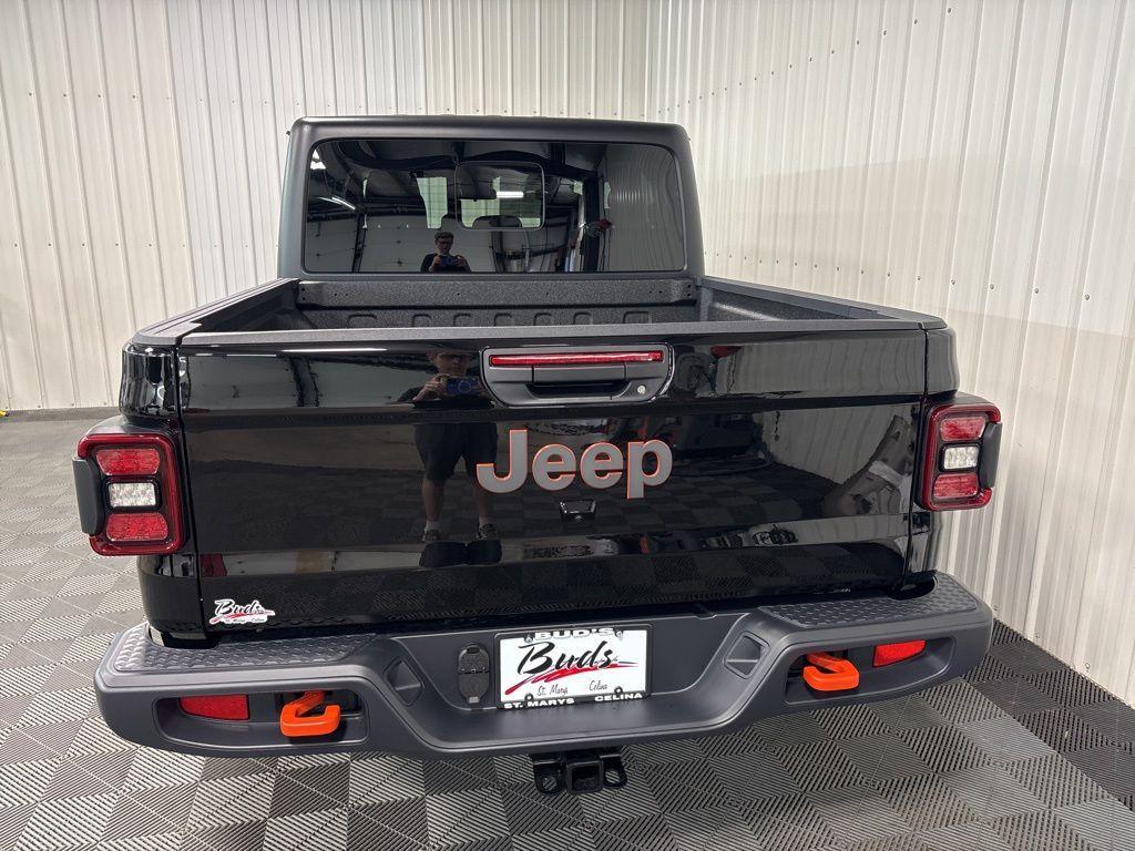 new 2025 Jeep Gladiator car, priced at $56,886