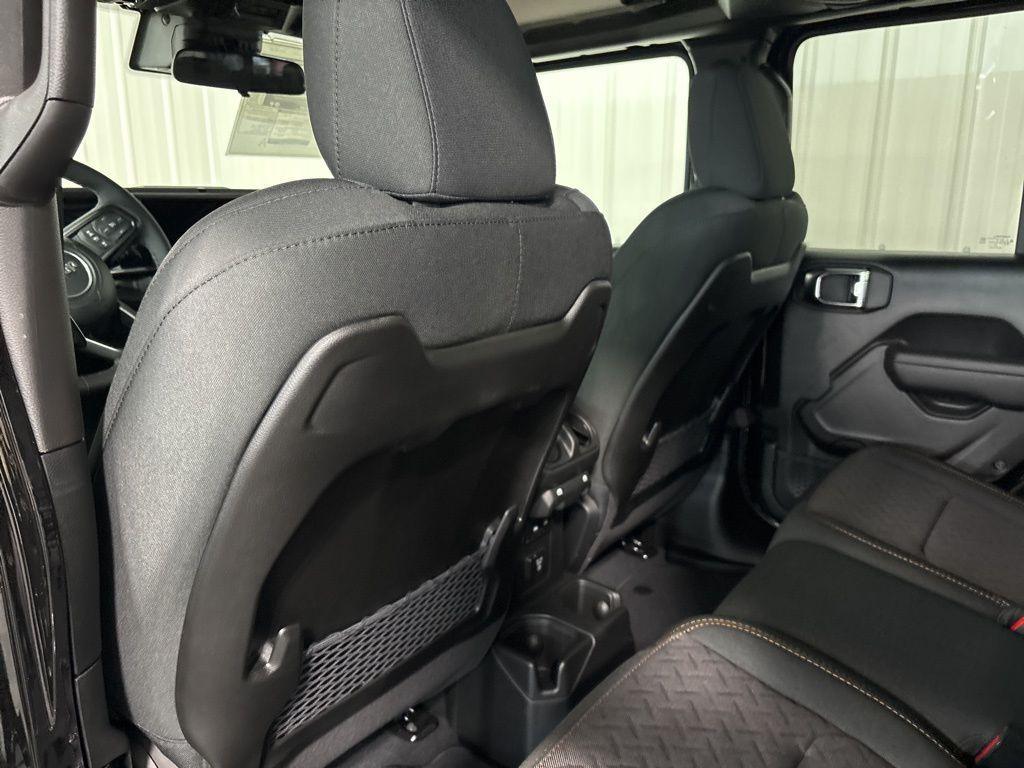 new 2025 Jeep Gladiator car, priced at $56,886