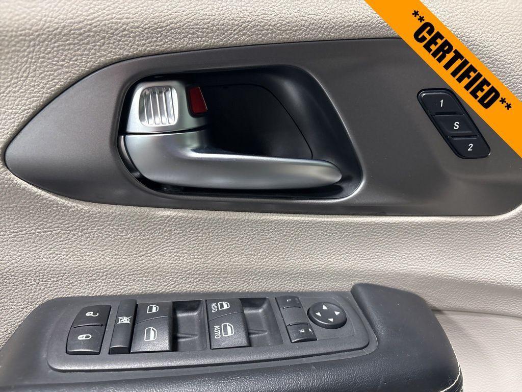 used 2021 Chrysler Pacifica car, priced at $27,999