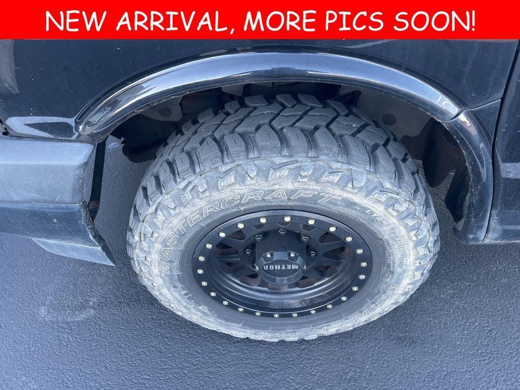 used 2017 Chevrolet Express 2500 car