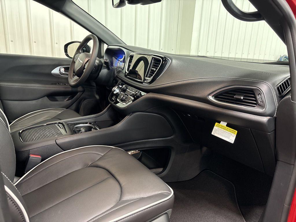 new 2026 Chrysler Pacifica car, priced at $53,434