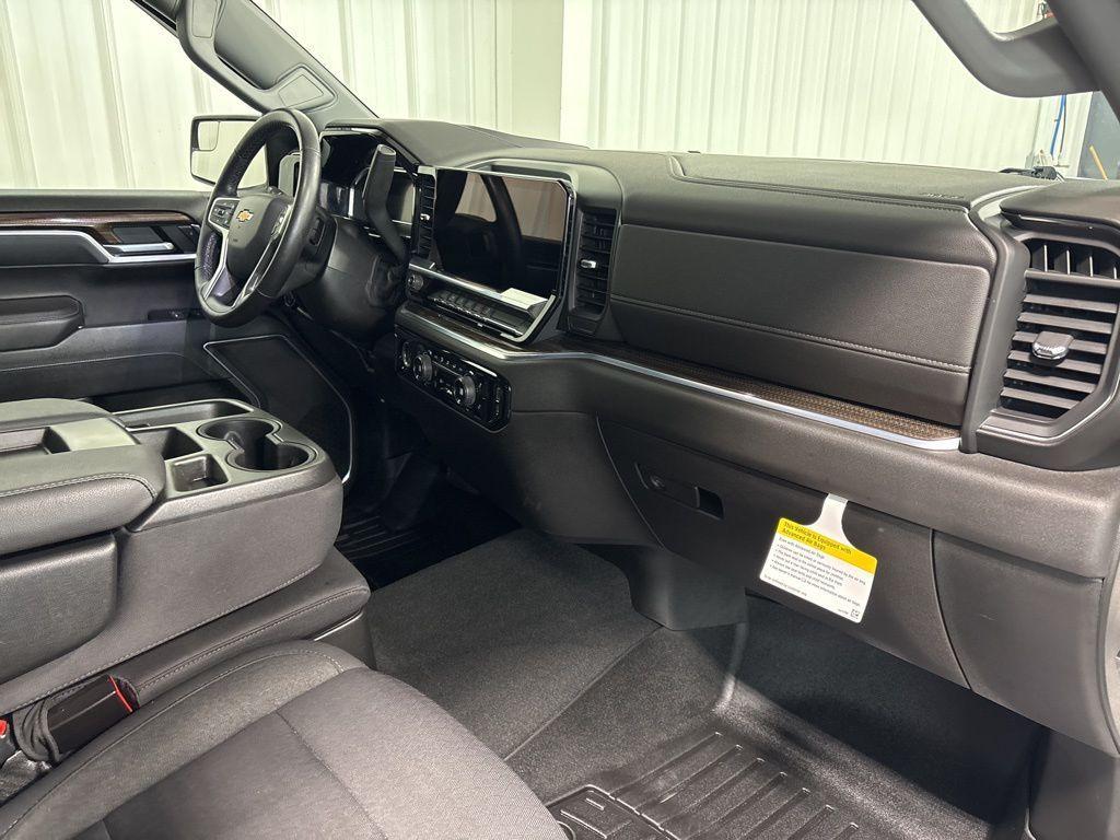used 2022 Chevrolet Silverado 1500 car, priced at $36,999