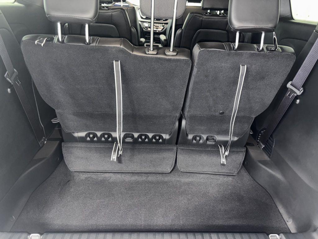 new 2025 Chrysler Pacifica car, priced at $45,725