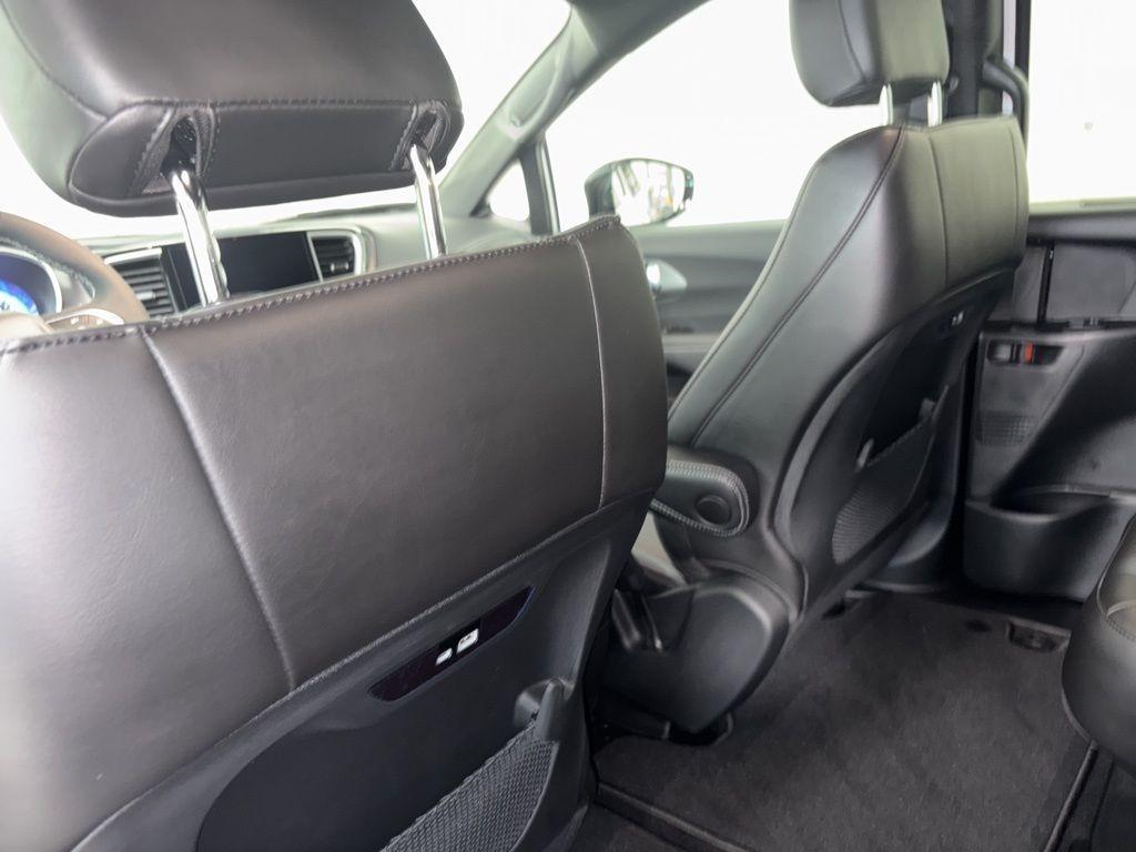 new 2025 Chrysler Pacifica car, priced at $45,725