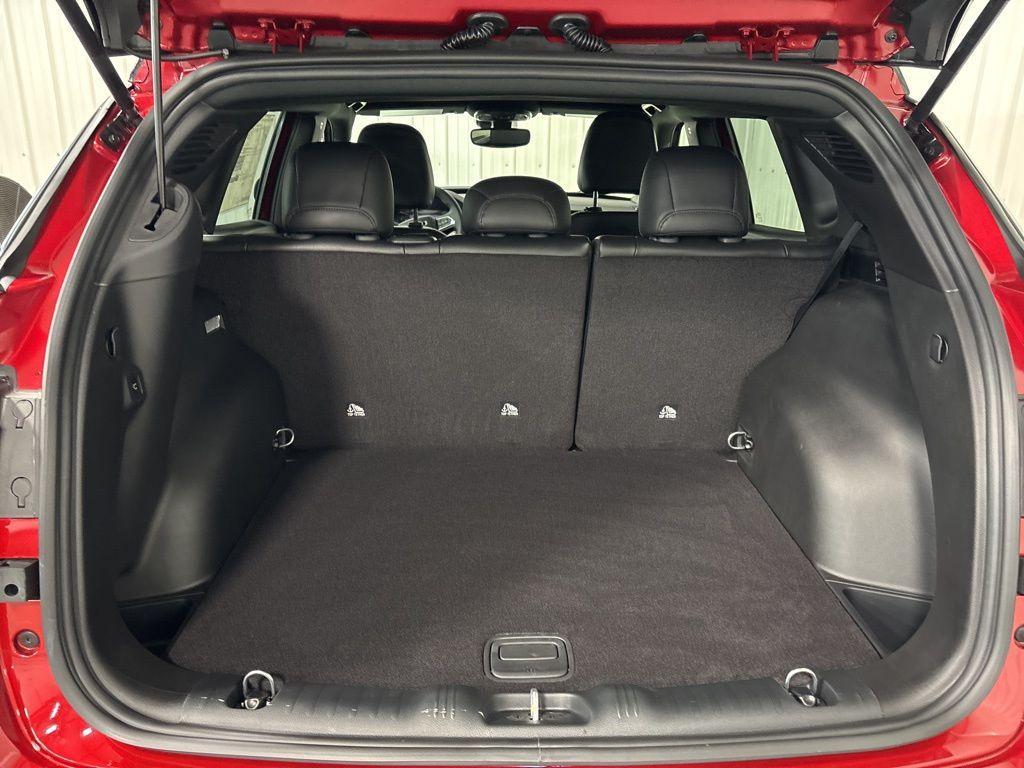 new 2026 Jeep Compass car, priced at $35,985