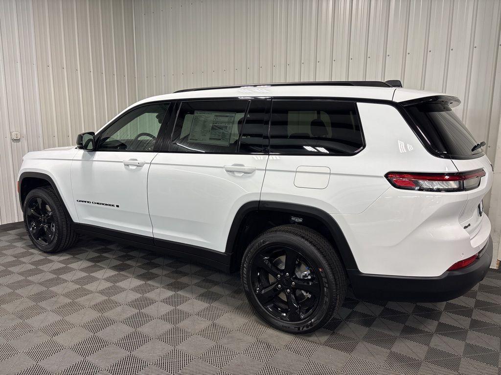 new 2025 Jeep Grand Cherokee L car, priced at $49,263