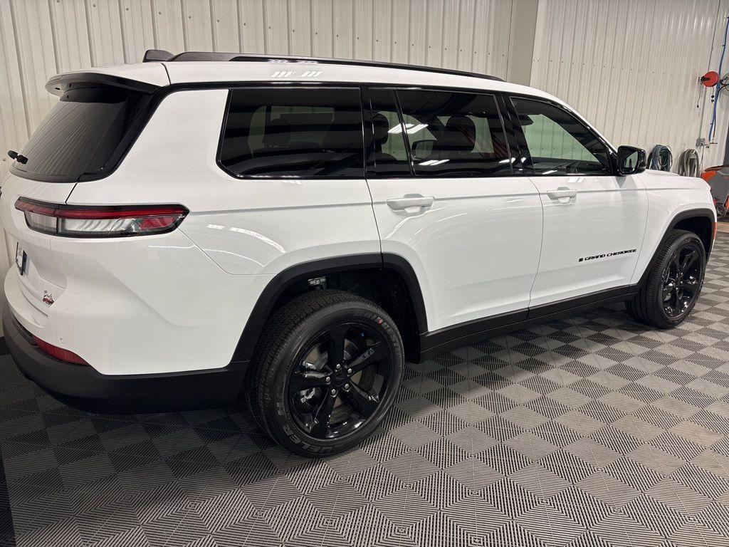 new 2025 Jeep Grand Cherokee L car, priced at $49,263