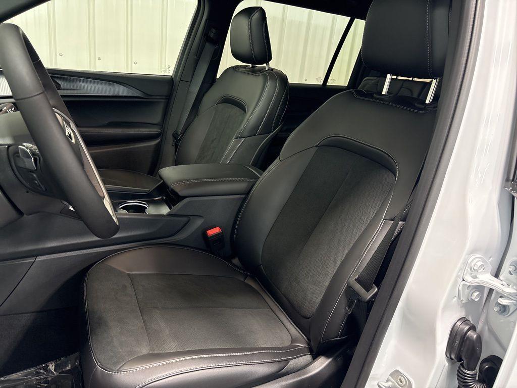 new 2025 Jeep Grand Cherokee L car, priced at $49,263