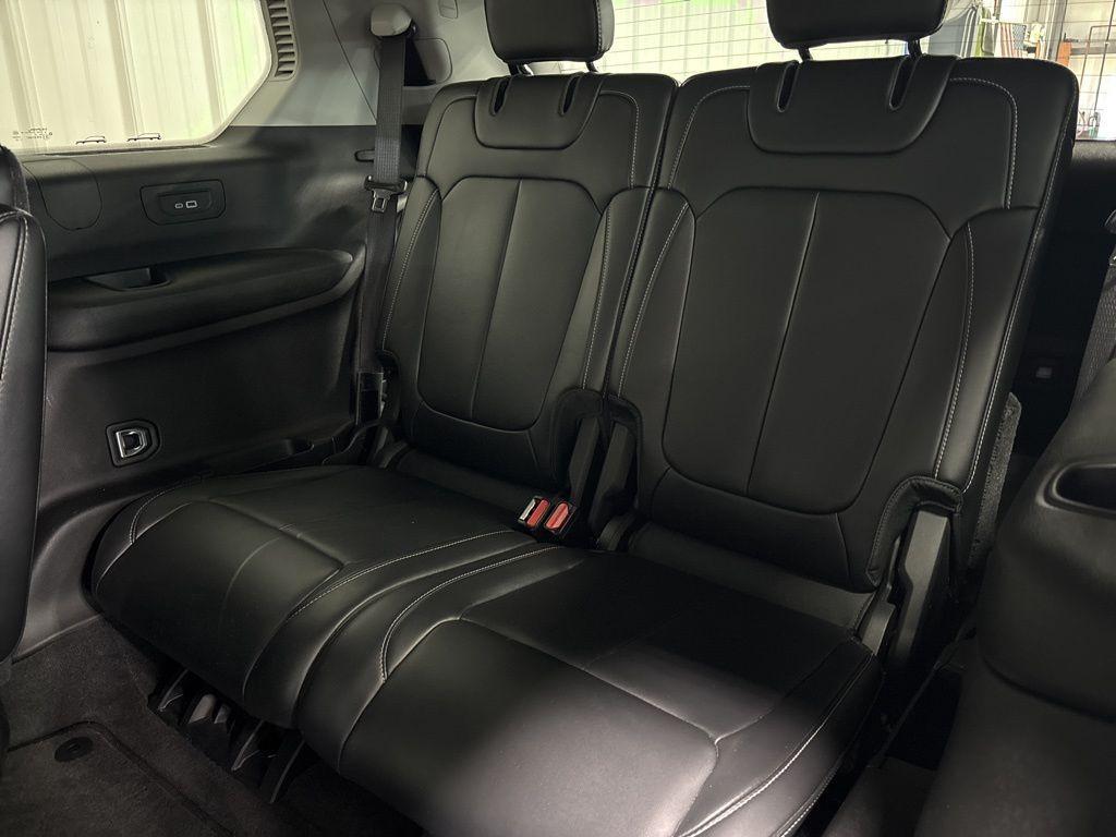 used 2021 Jeep Grand Cherokee L car, priced at $28,479