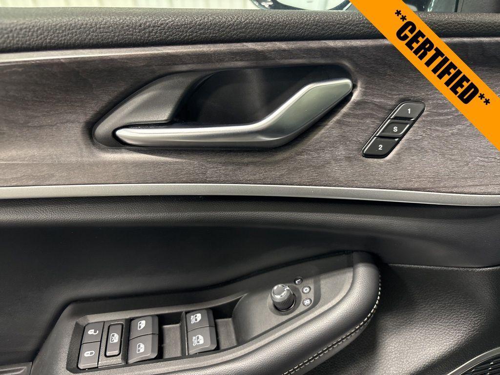 used 2021 Jeep Grand Cherokee L car, priced at $31,498
