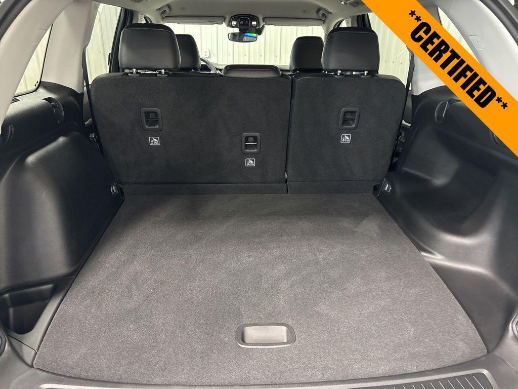 used 2023 Jeep Grand Cherokee car, priced at $35,999
