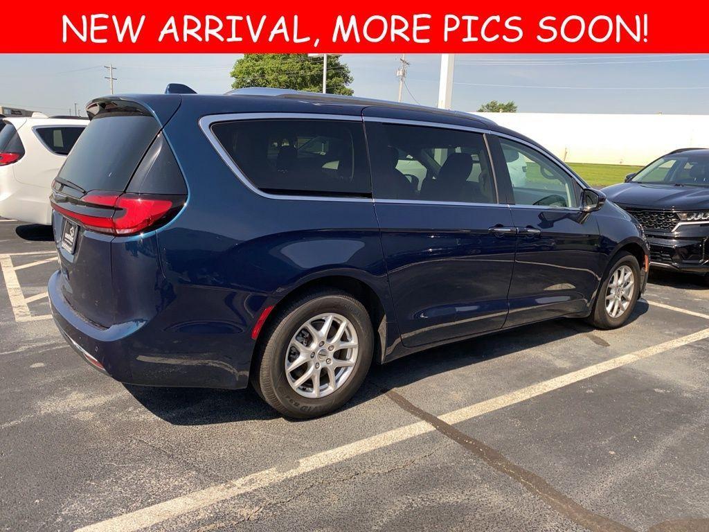 used 2021 Chrysler Pacifica car