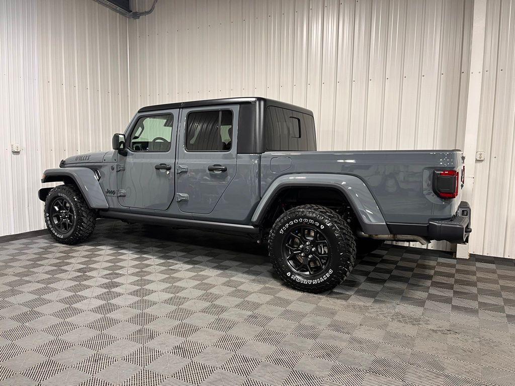 new 2025 Jeep Gladiator car, priced at $49,940