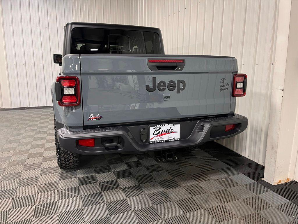 new 2025 Jeep Gladiator car, priced at $49,940