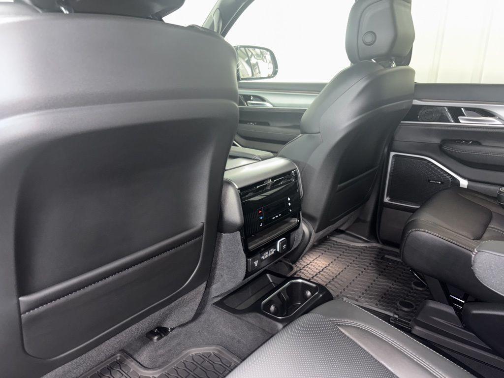 new 2025 Jeep Wagoneer car, priced at $75,530