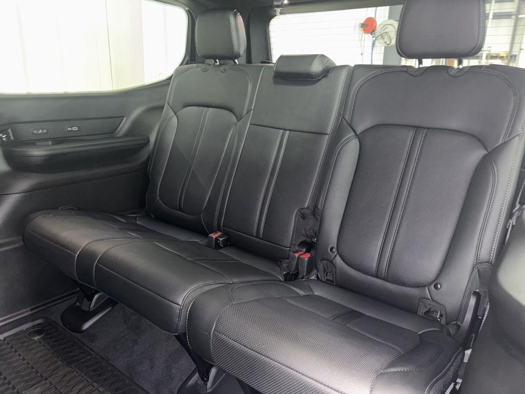 new 2025 Jeep Wagoneer car, priced at $75,530