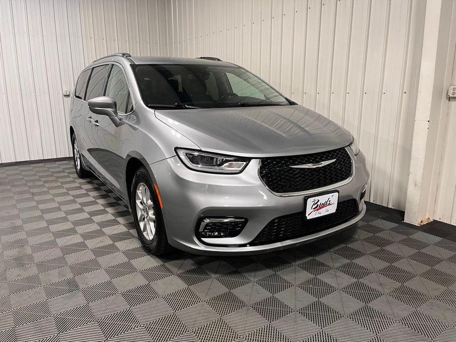 used 2021 Chrysler Pacifica car, priced at $27,699