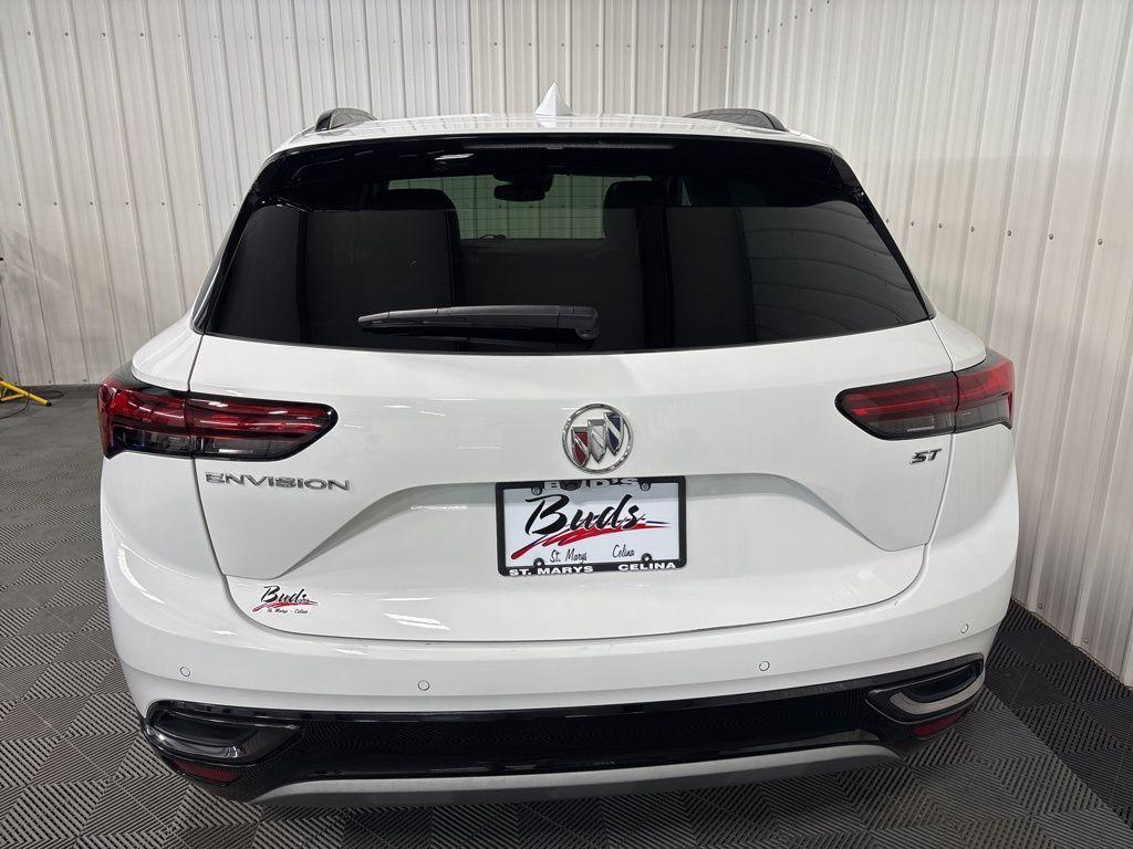 used 2022 Buick Envision car, priced at $27,500