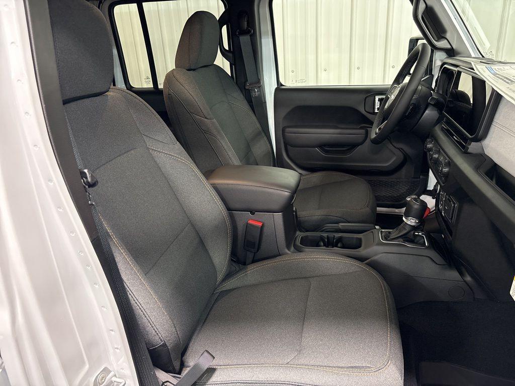 new 2025 Jeep Wrangler car, priced at $50,460