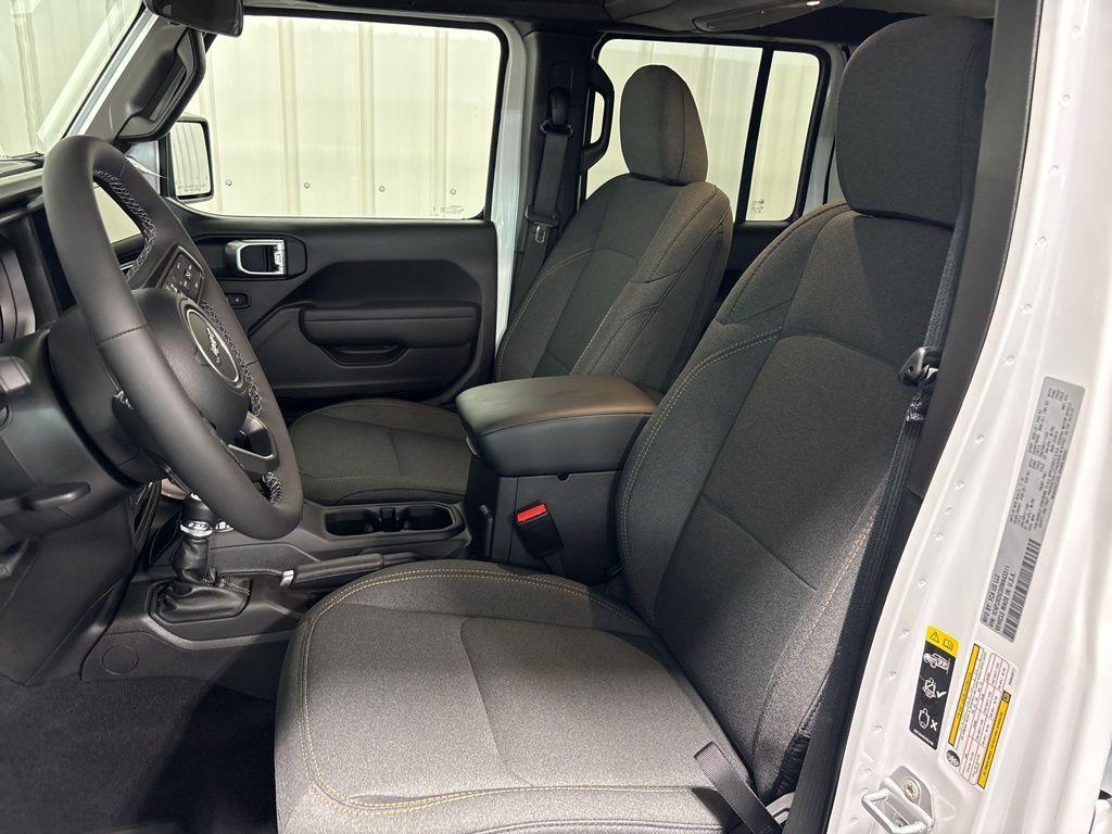 new 2025 Jeep Wrangler car, priced at $50,460