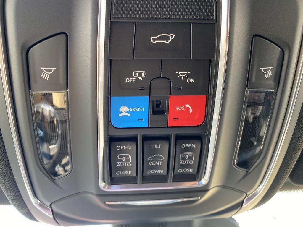 new 2025 Jeep Grand Cherokee L car, priced at $64,353