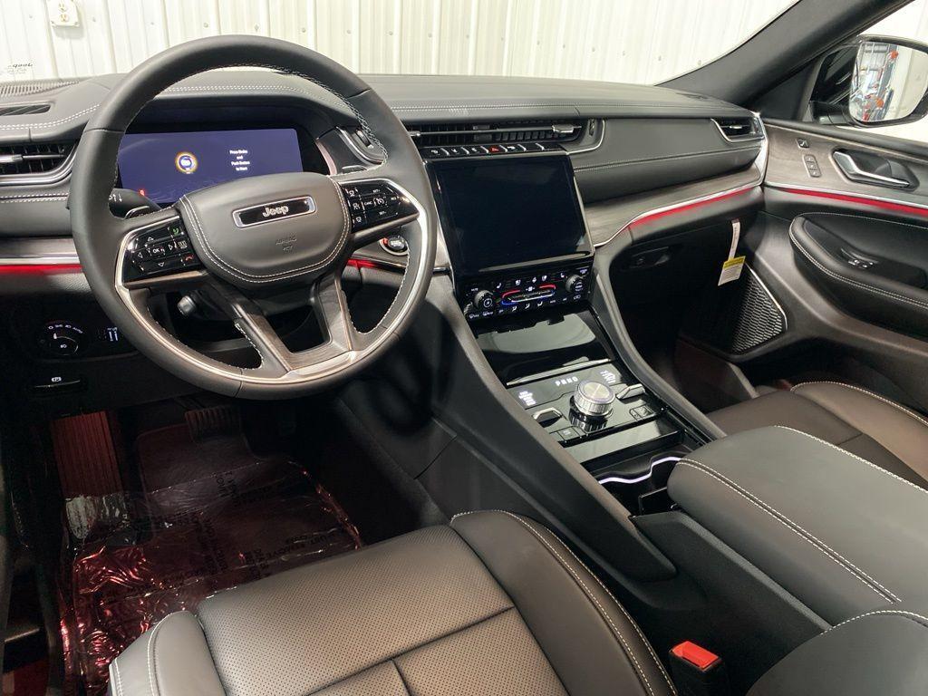 new 2025 Jeep Grand Cherokee L car, priced at $64,353
