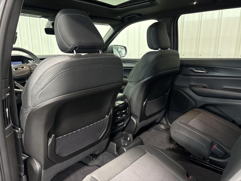 new 2025 Jeep Grand Cherokee L car, priced at $45,115