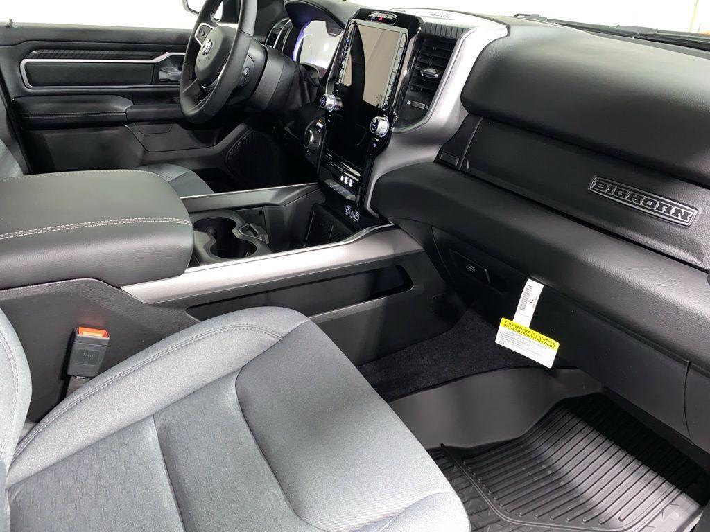 new 2025 Ram 1500 car, priced at $61,394