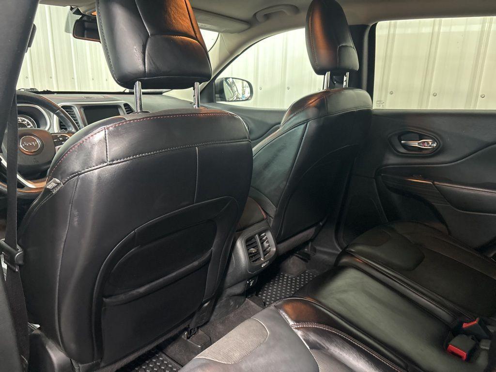 used 2016 Jeep Cherokee car, priced at $11,425