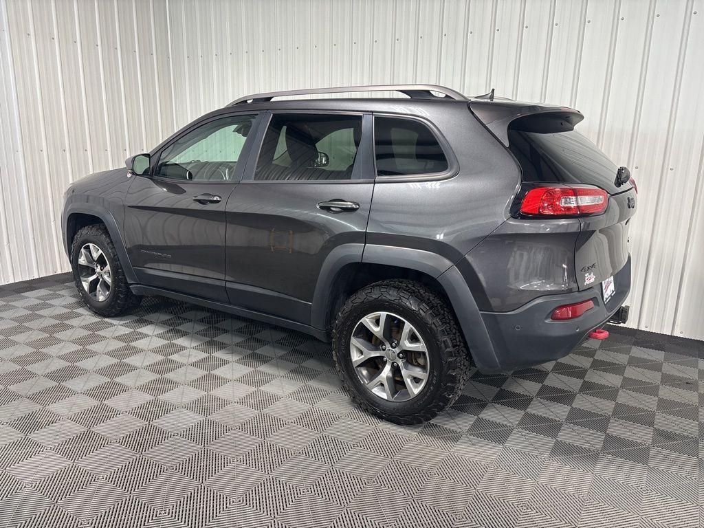 used 2016 Jeep Cherokee car, priced at $11,425