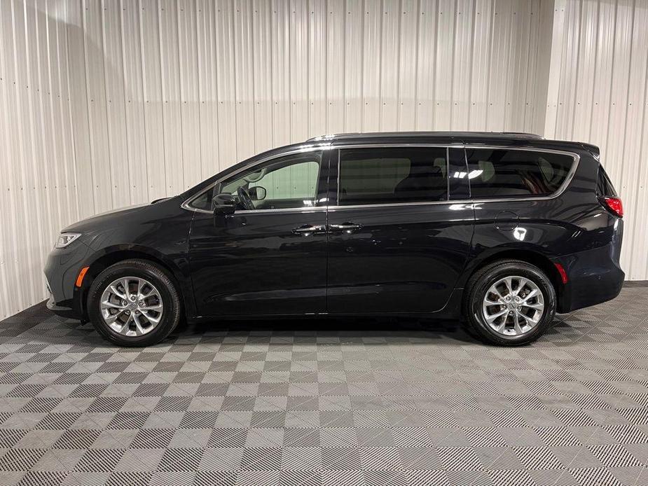 used 2021 Chrysler Pacifica car, priced at $31,679