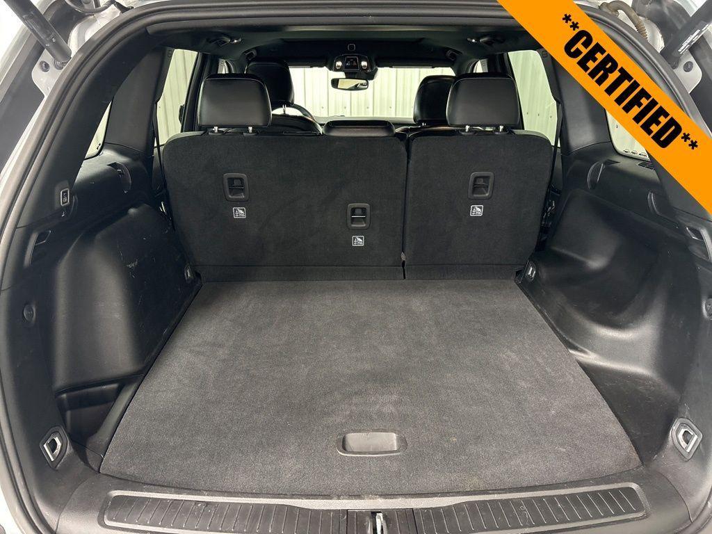 used 2022 Jeep Grand Cherokee car, priced at $32,326