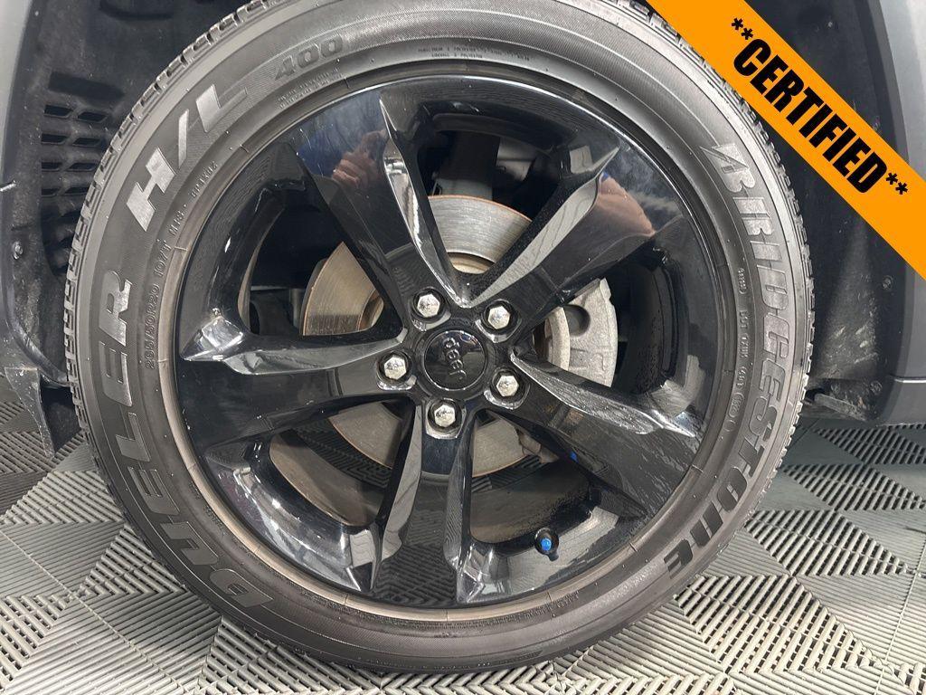 used 2022 Jeep Grand Cherokee car, priced at $32,326