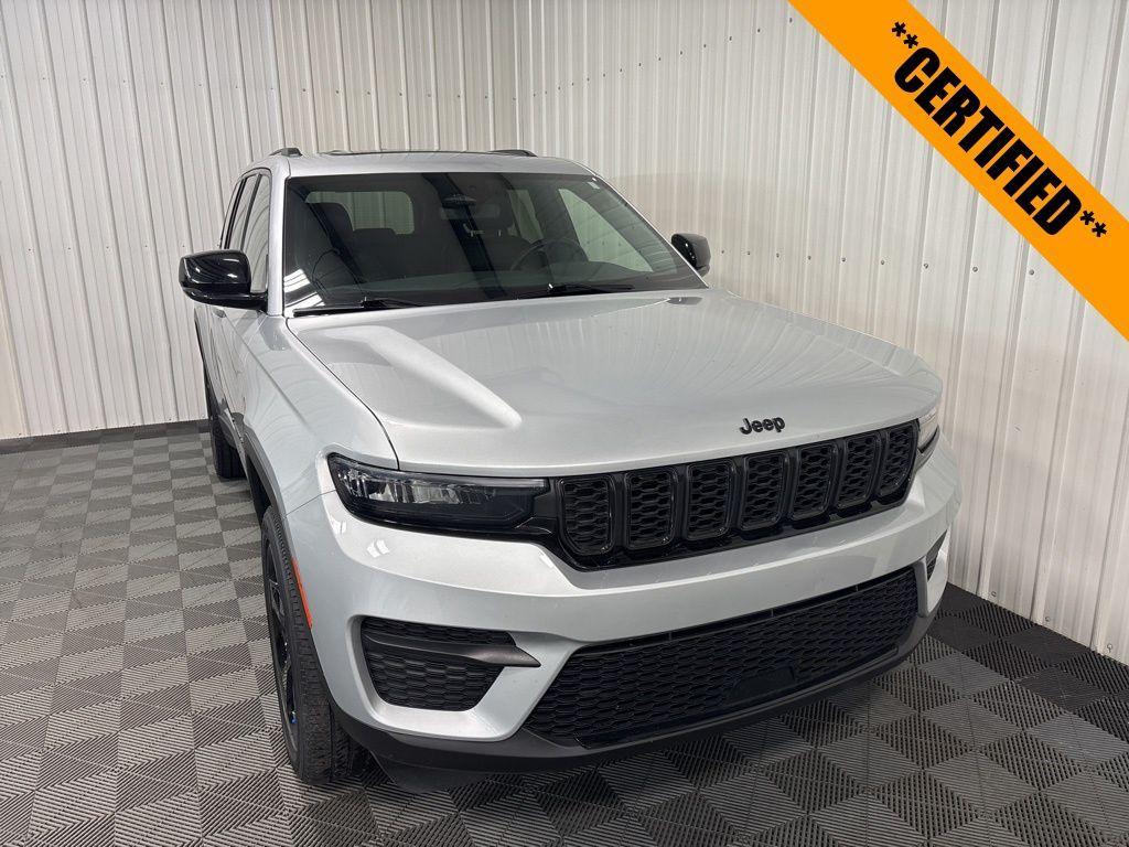 used 2022 Jeep Grand Cherokee car, priced at $32,326