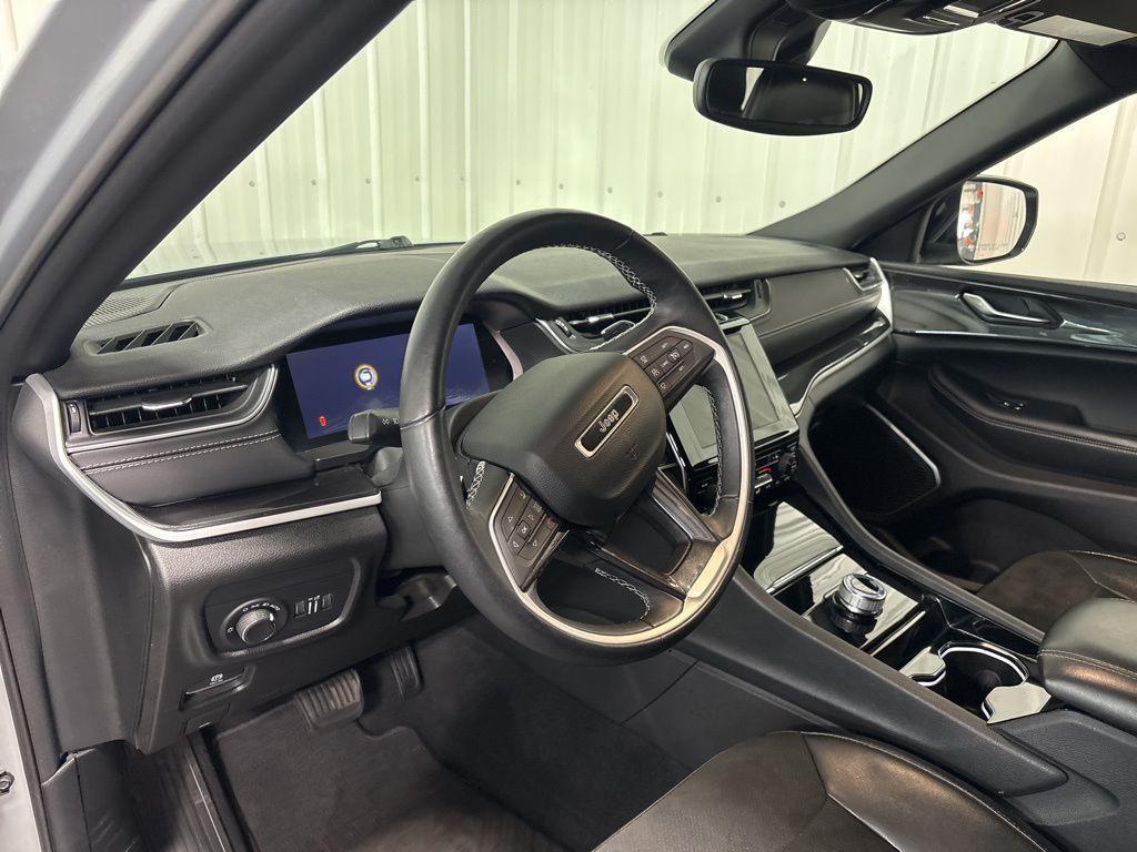 used 2022 Jeep Grand Cherokee car, priced at $30,000