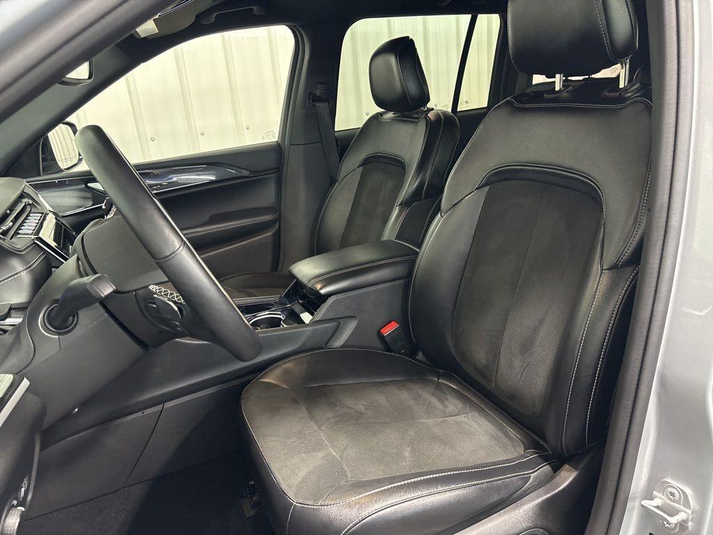 used 2022 Jeep Grand Cherokee car, priced at $30,000