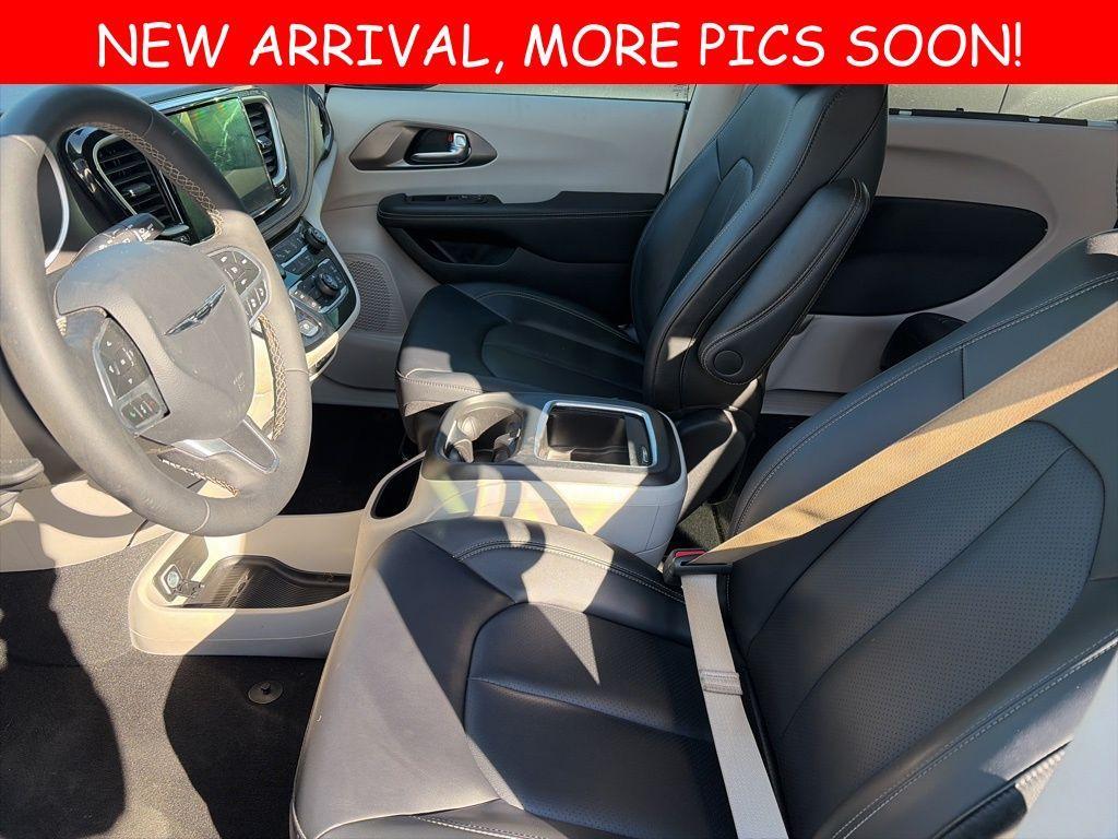 used 2024 Chrysler Pacifica car, priced at $36,999