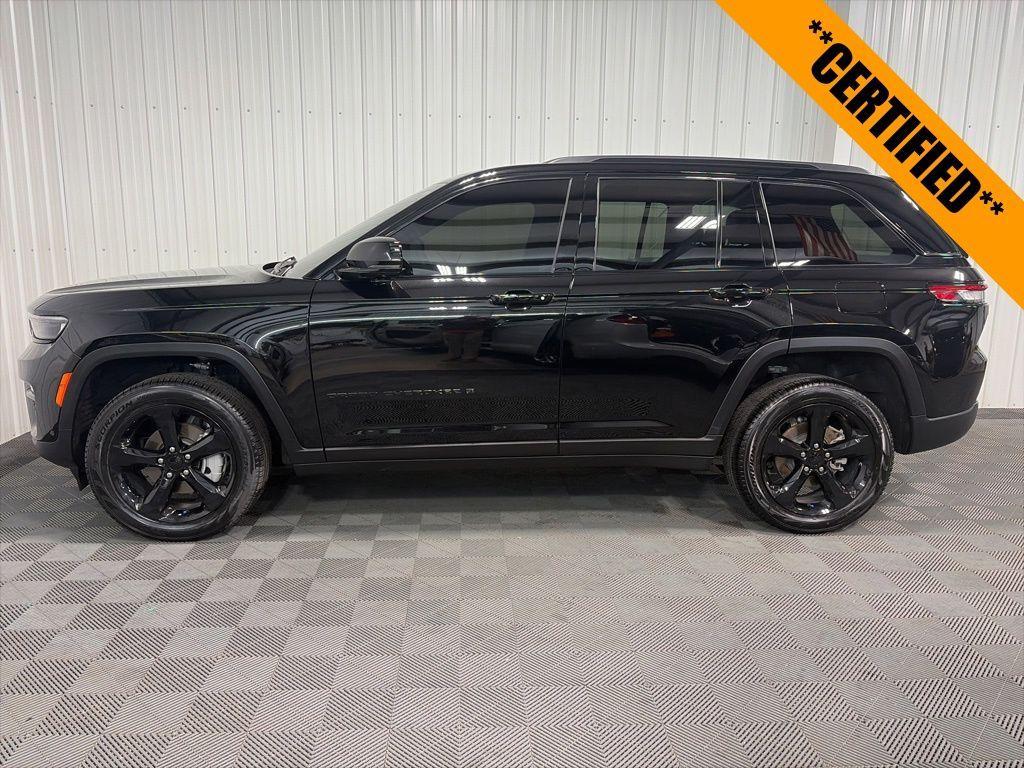 used 2025 Jeep Grand Cherokee car, priced at $43,999