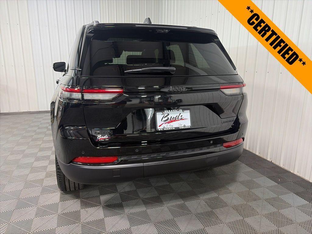 used 2025 Jeep Grand Cherokee car, priced at $43,999