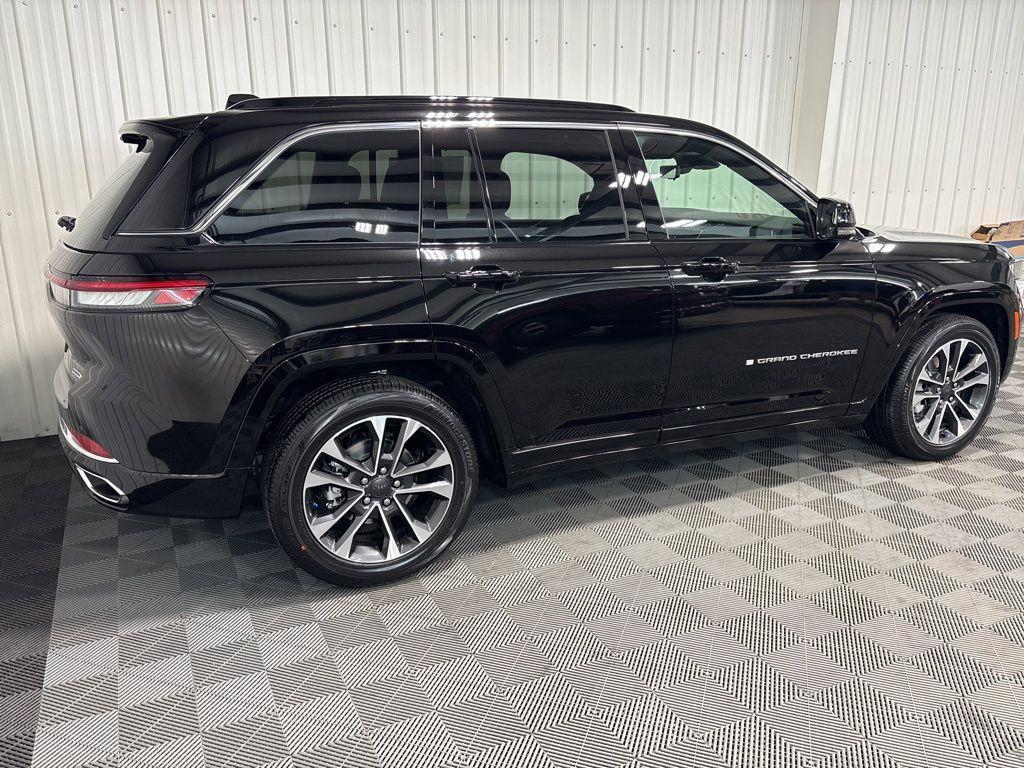 new 2025 Jeep Grand Cherokee car, priced at $62,493