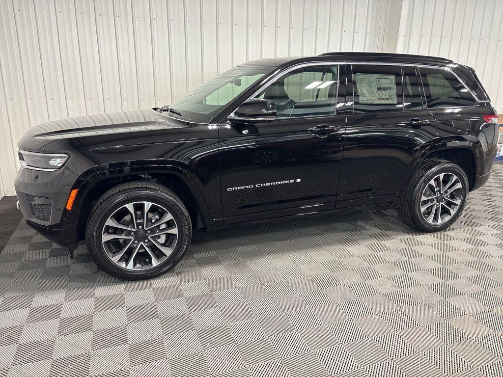 new 2025 Jeep Grand Cherokee car, priced at $62,493